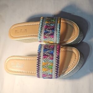 R-Z-X Women's Slides NWT